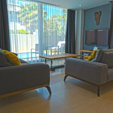 Blue Point Hotell *