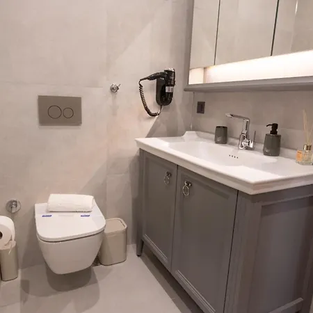 Cuneydi * Yalıkavak