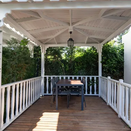 Отель Blue Point Яликовак