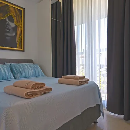 Отель Blue Point Яликовак