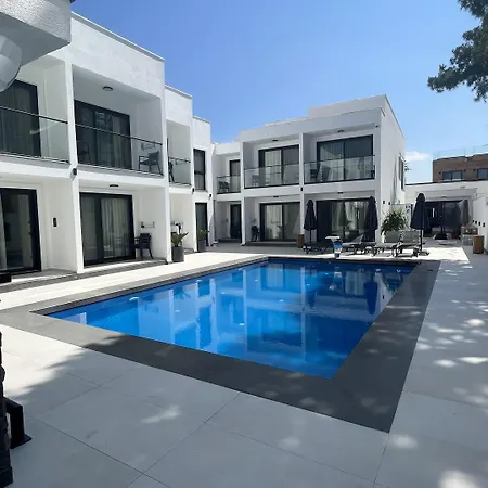 Отель Blue Point